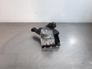 Gebruikte ABS Pomp BMW 1 serie (F40) 116d 1.5 12V TwinPower Prijs € 332,75 Inclusief btw aangeboden door Autohandel Didier