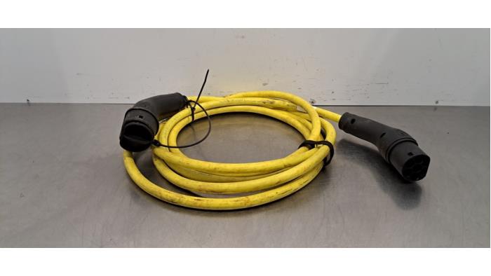 Câble de recharge électrique Audi Q4
