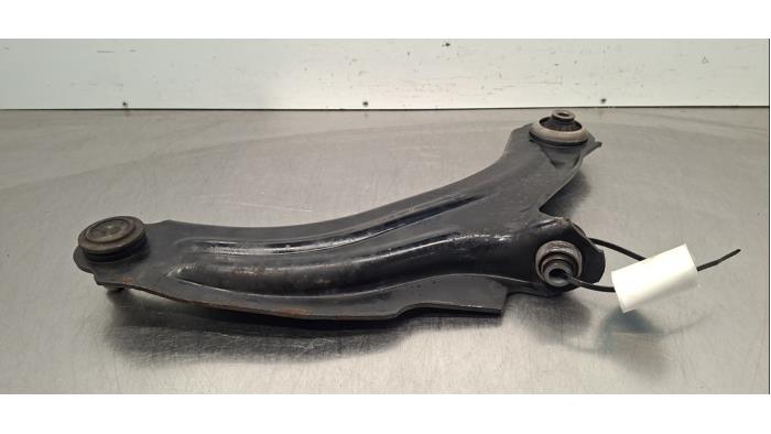 Bras de suspension avant droit Renault Clio