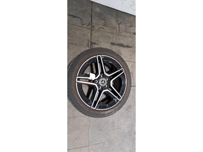 Jante + pneumatique Mercedes CLA