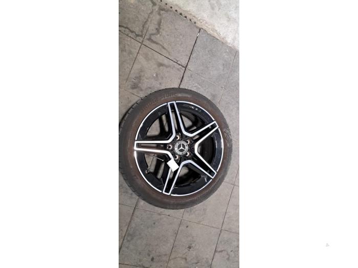 Jante + pneumatique Mercedes CLA