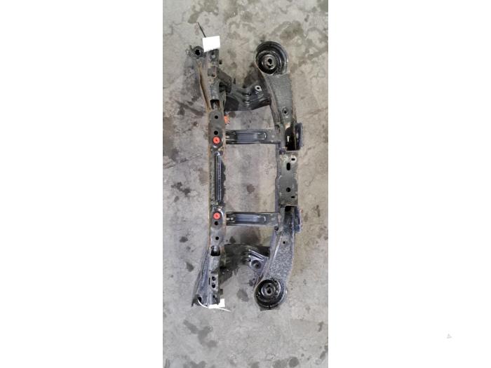 Faux châssis Ford Kuga