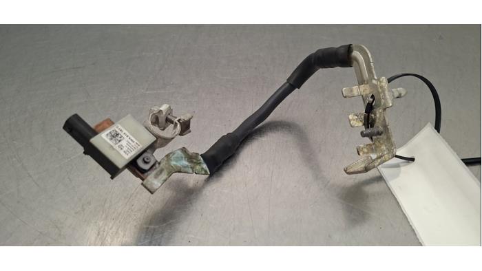 Borne de batterie Volkswagen Golf