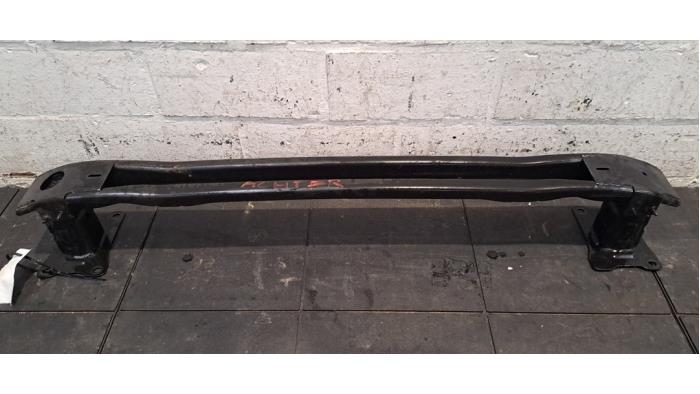 Cadre pare-chocs arrière Volkswagen Golf