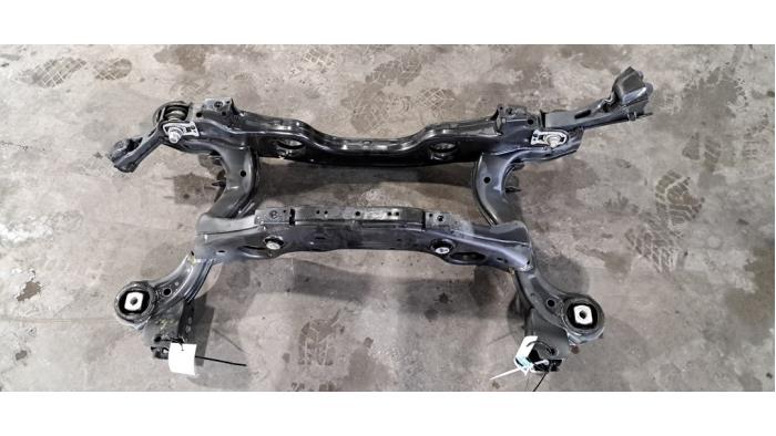 Faux châssis Mercedes EQA