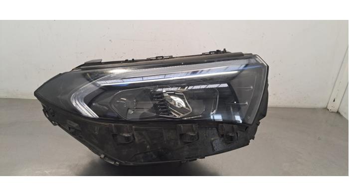 Phare droit Mercedes EQA