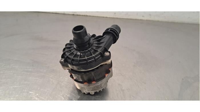 Pompe à eau supplémentaire Mercedes EQA