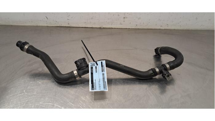 Tuyau radiateur Mercedes EQA