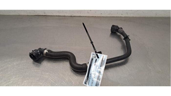 Tuyau radiateur Mercedes EQA