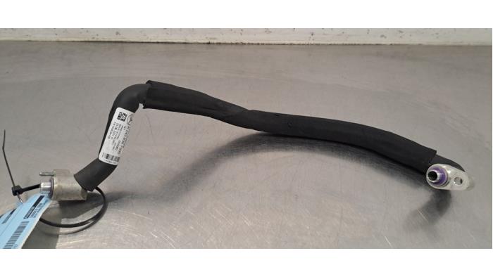 Tuyau clim Mercedes EQA