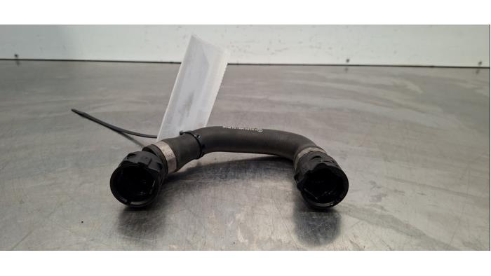 Tuyau radiateur Mercedes EQA