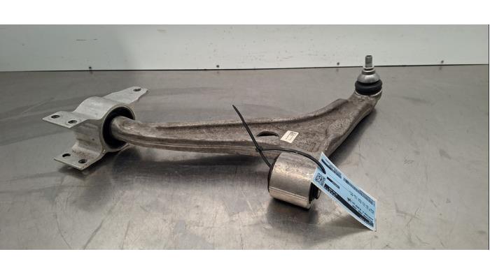 Bras de suspension avant gauche Mercedes A-Klasse