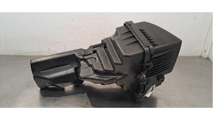 Boîtier filtre à air Mazda 6.