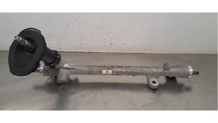 Crémaillère de direction Mazda 6.