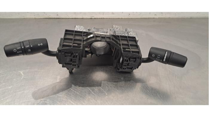 Commutateur combi colonne de direction Mazda 6.