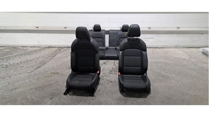 Kit revêtement (complet) MG MG4