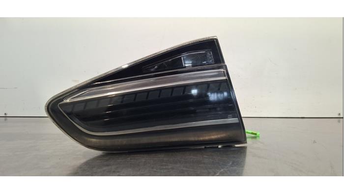 Feu arrière gauche Volkswagen Golf