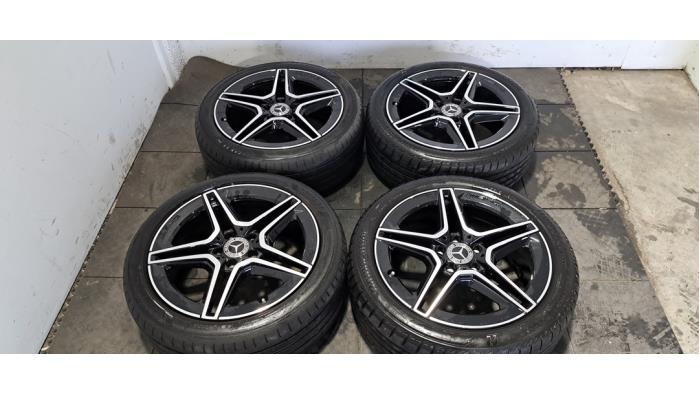 Kit jantes + pneumatiques Mercedes A-Klasse