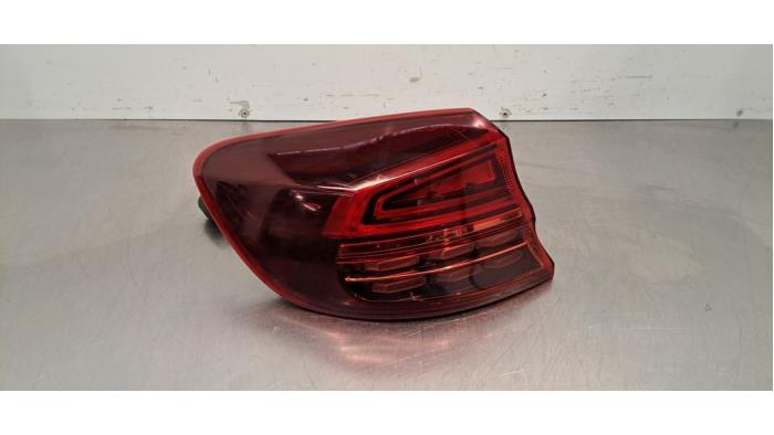 Feu arrière gauche Kia Cee'd Sportswagon