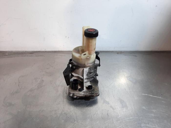 Support pompe direction assistée Renault Master