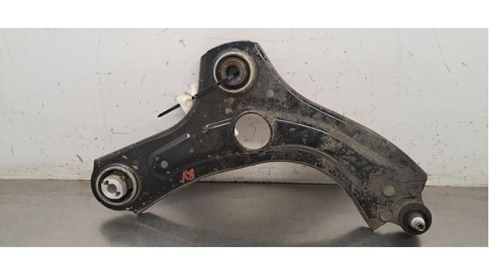 Bras de suspension avant droit Renault Clio