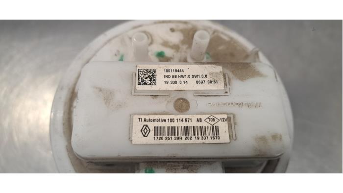 Brandstofpomp Elektrisch van een Renault Clio V (RJAB) 1.5 Blue dCi 85 2020