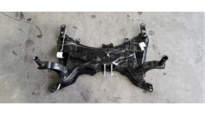 Faux châssis Lexus UX