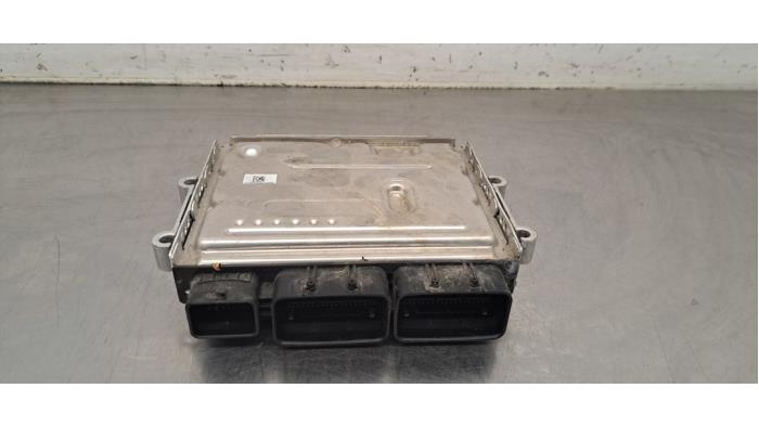 Ordinateur gestion moteur Renault Clio