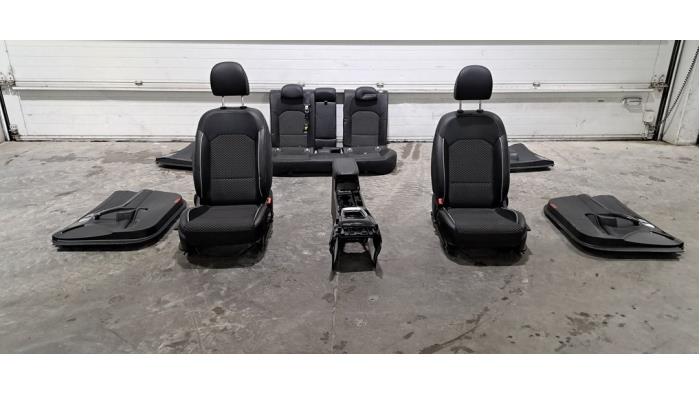 Kit revêtement (complet) Kia Cee'd Sportswagon