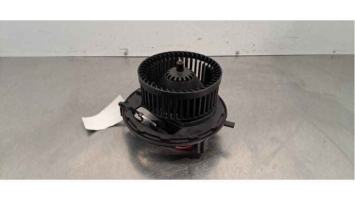 Moteur de ventilation chauffage Skoda Octavia