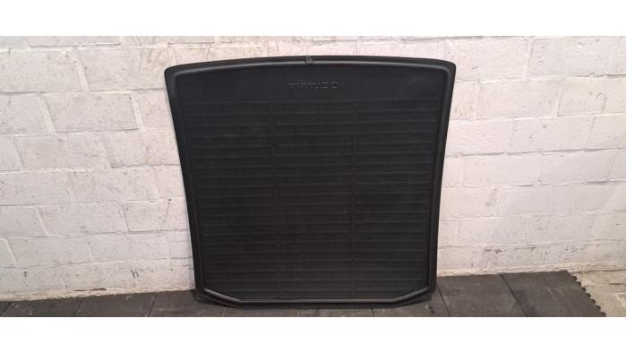Coffre tapis Skoda Octavia