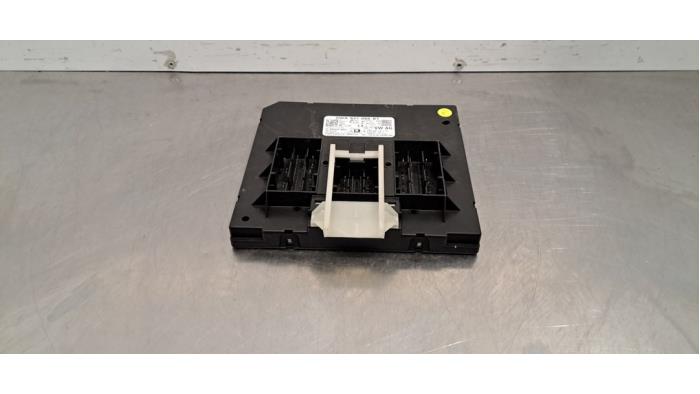 Boîte à fusibles Skoda Octavia