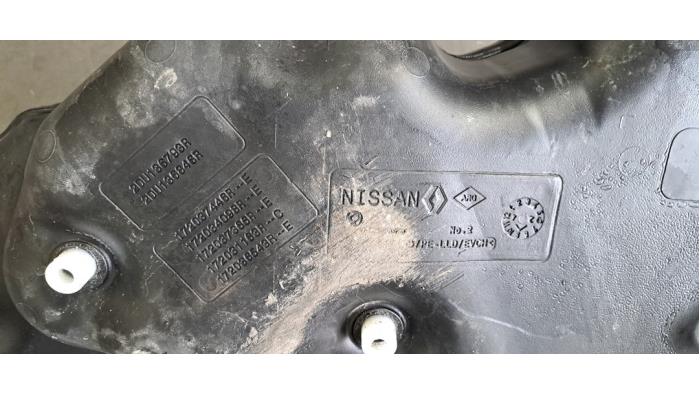 Réservoir de carburant Nissan Juke