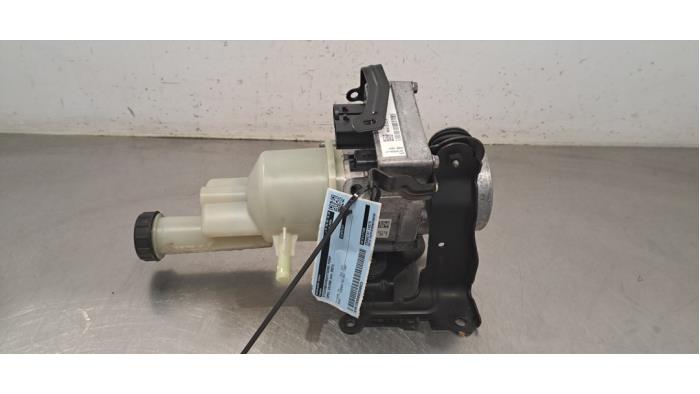 Pompe direction assistée Opel Vivaro