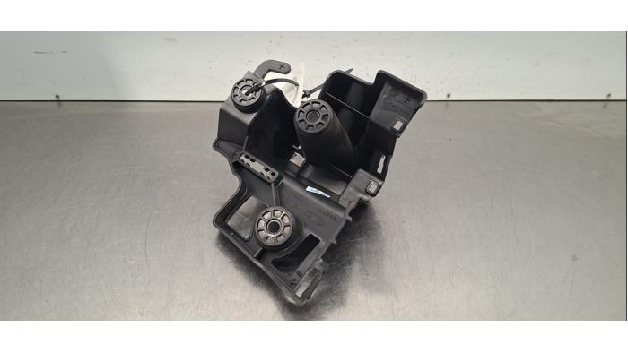 Support pare-chocs arrière droit Peugeot 5008