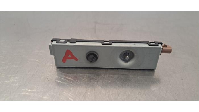 Antenne amplificateur Mercedes GLE