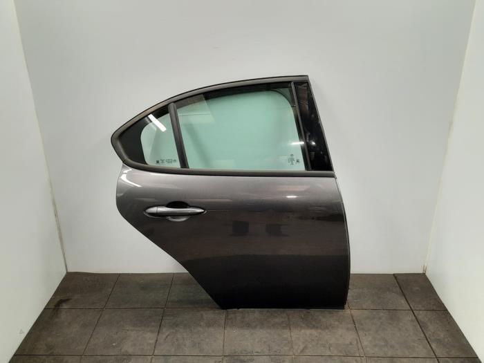Portière 4portes arrière droite Alfa Romeo Giulia