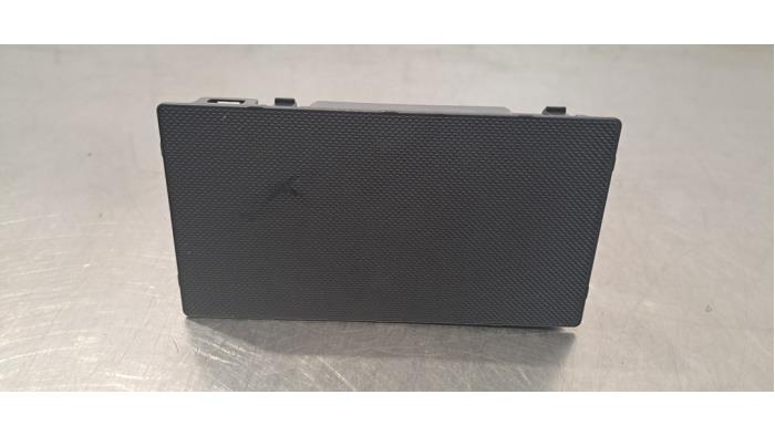 Chargeur sans fil Kia Cee'D