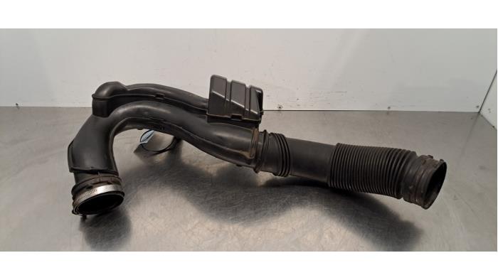 Tuyau d'aspiration air Opel Vivaro