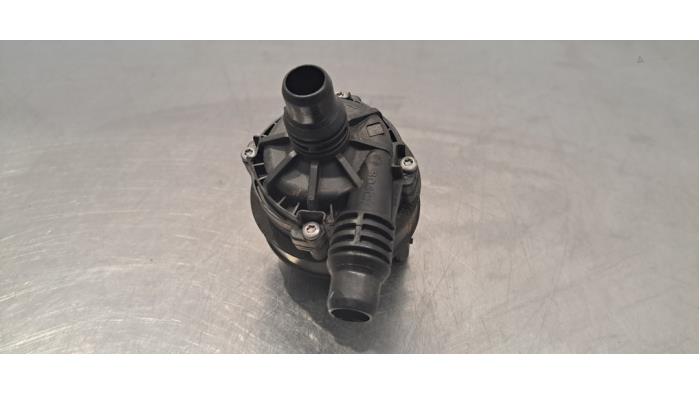 Pompe à eau supplémentaire BMW I3