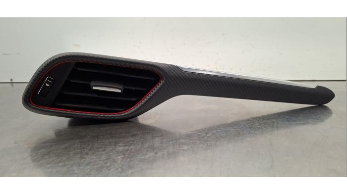 Grille aération tableau de bord Ford Puma