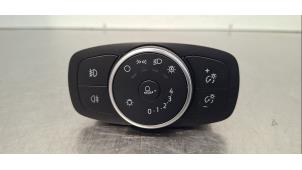 Gebruikte Schakelaar Koplamp Ihv Ford Puma Prijs € 30,25 Inclusief btw aangeboden door Autohandel Didier