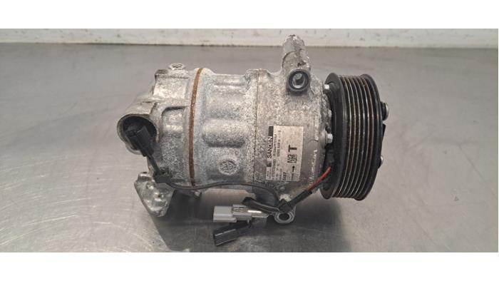 Pompe clim Nissan Juke