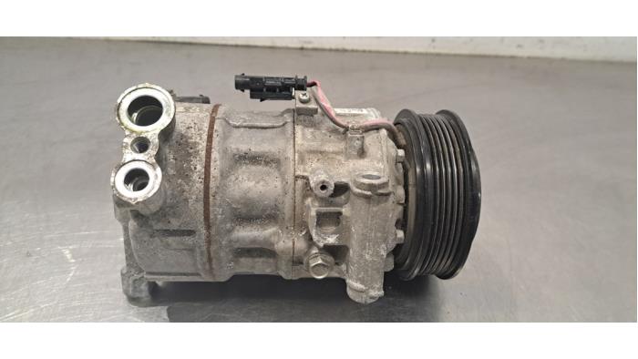 Pompe clim Opel Astra