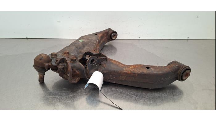 Bras de suspension avant droit Isuzu D-MAX