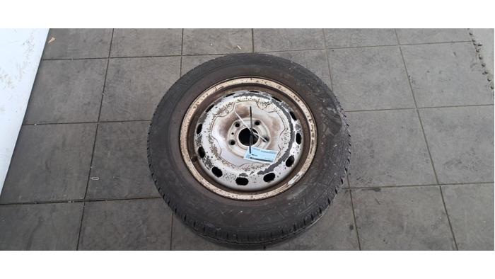 Jante + pneumatique Opel Vivaro