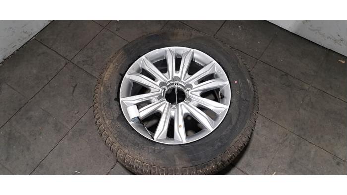 Roue de secours Isuzu D-MAX