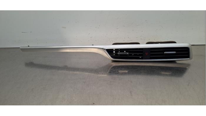 Grille aération tableau de bord MG ZS