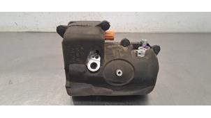 Gebruikte Pomp Airco BMW i4 (G26) M50 84 kWh Prijs € 484,00 Inclusief btw aangeboden door Autohandel Didier