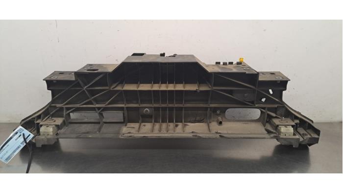 Plaque de serrure avant Citroen Berlingo